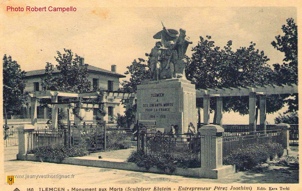 Monument  aux morts en Algerie photo de Robert Campello.jpg - Monument aux Morts. Photo transmise par Robert Campello, enfant de Tlemcen.
